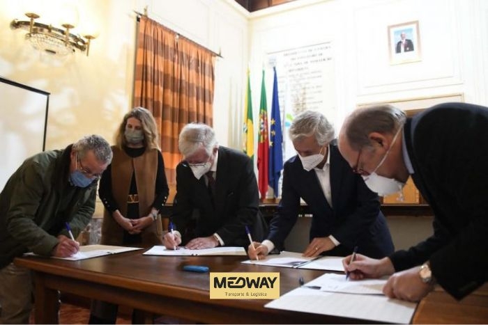 Signature for the construction of MEDWAY's Lousado Terminal