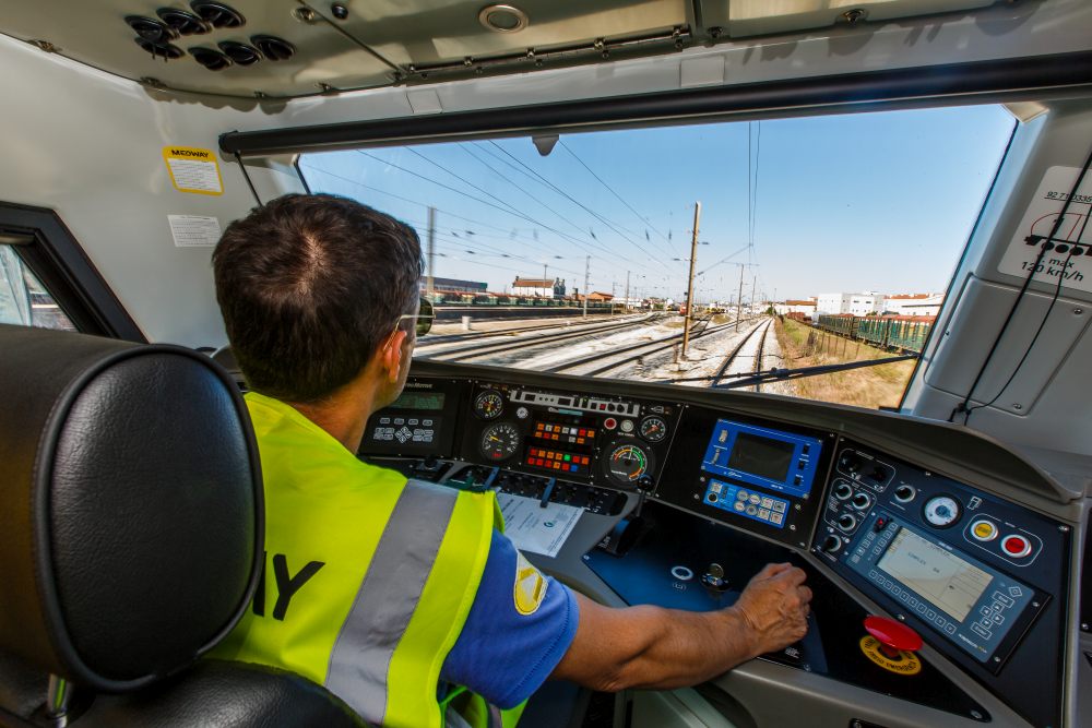 Conductor de MEDWAY en el ferrocarril